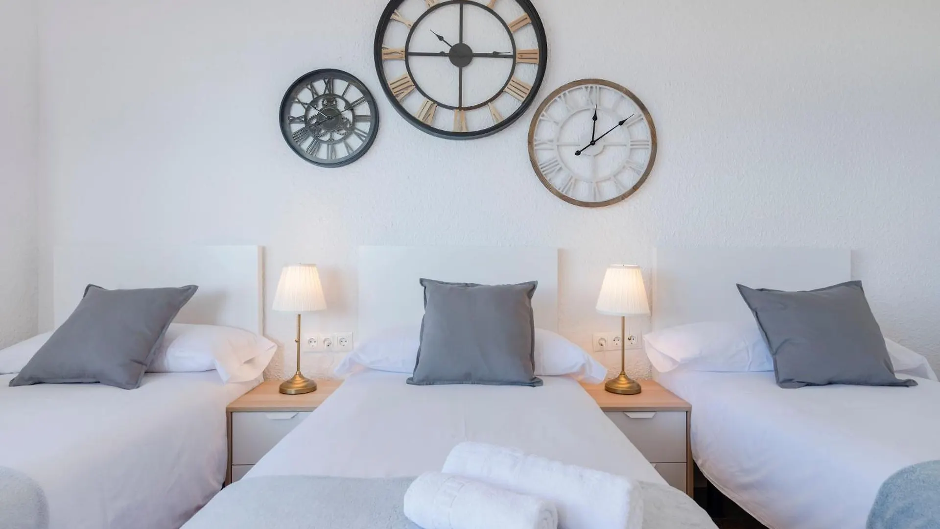 Skol Sea Views Apartments Marbellac